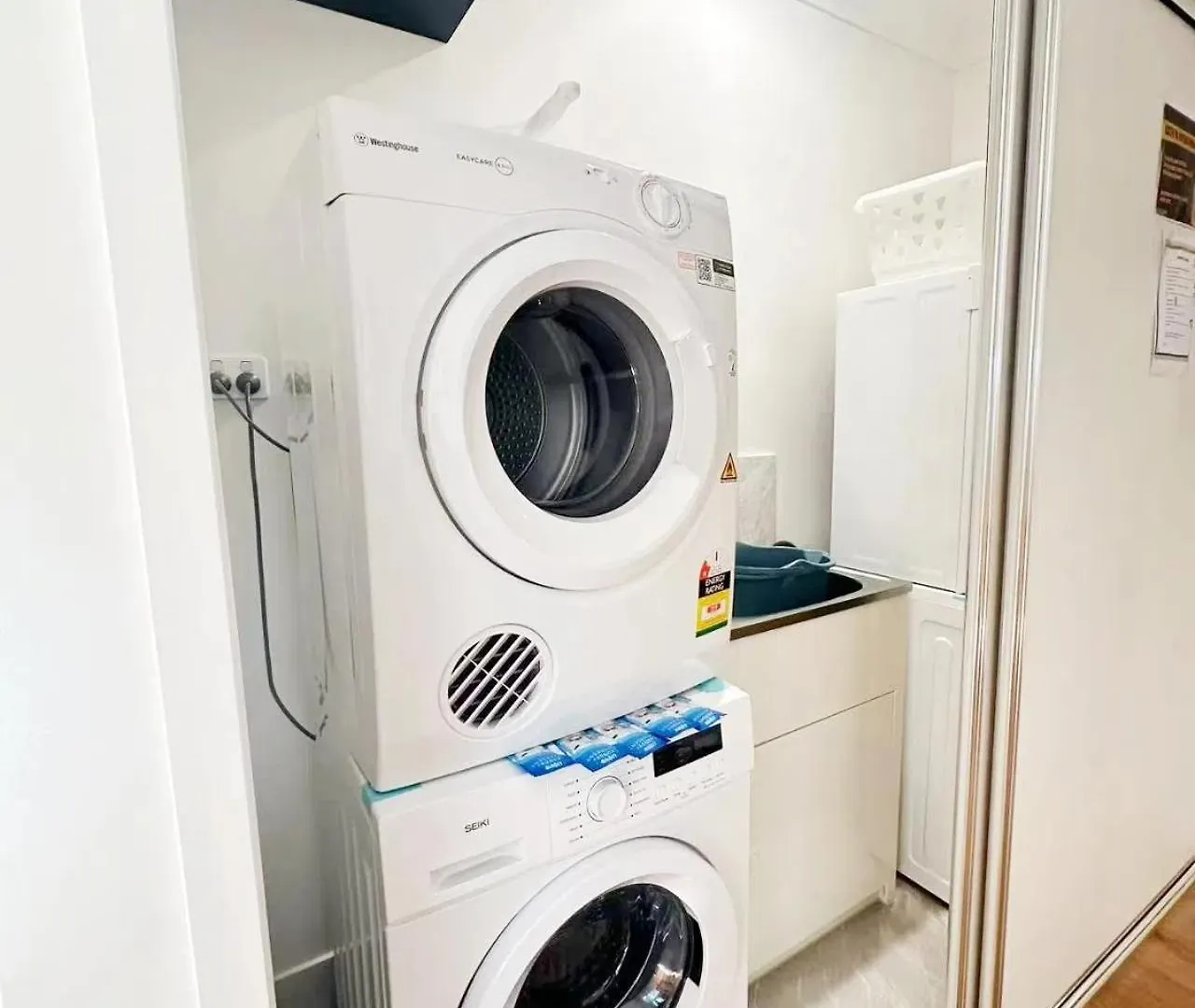 Homestay Modern Cozy New-Build Studio Haven With Free Parking